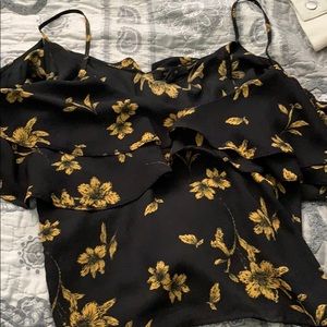 cute top that has the sleeves hanging down